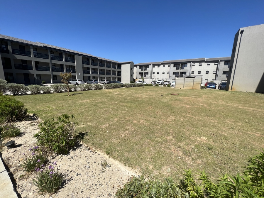 2 Bedroom Property for Sale in Parklands East Western Cape